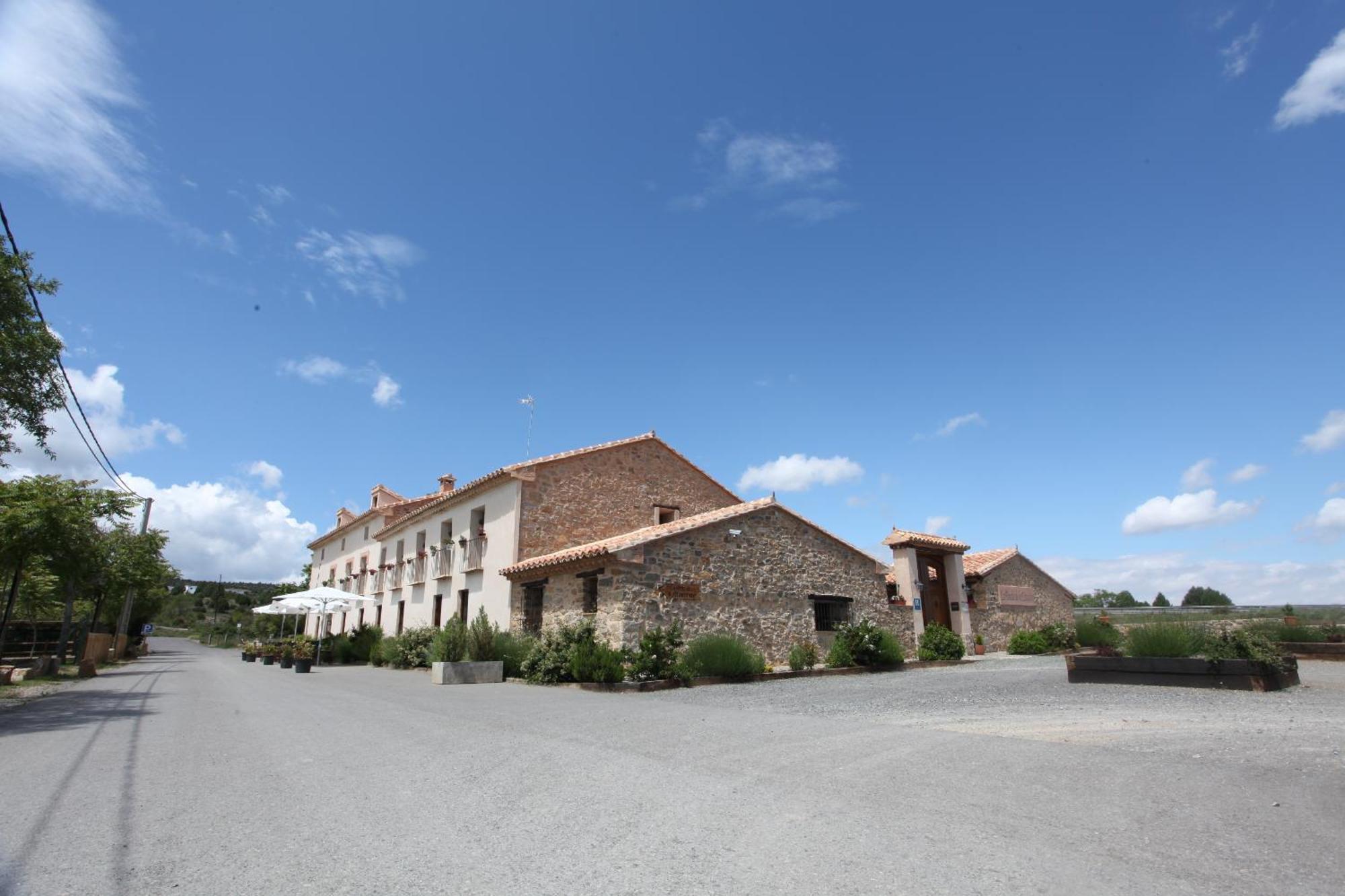 Hotel La Fonda De La Estación La Puebla De Valverde Exterior foto