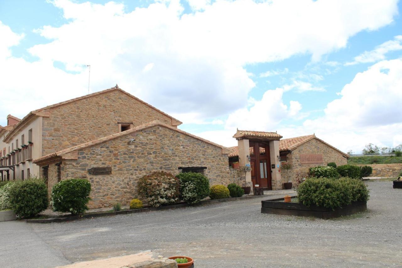 Hotel La Fonda De La Estación La Puebla De Valverde Exterior foto